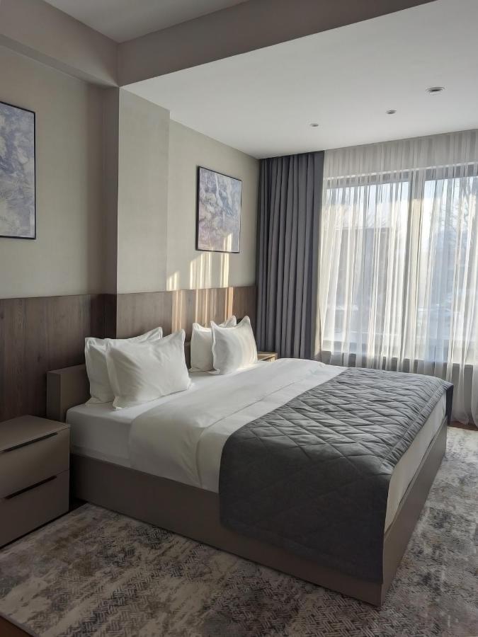 Raavah Aparthotel Almaty Exterior photo